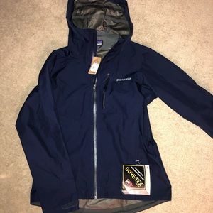 Patagonia Women’s Calcite Jacket- Navy med.